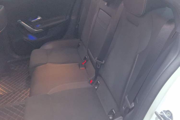 Used Mercedes-Benz A-Class 2022 Second Facelift A 200 L Sport Sedan Fashion Version
