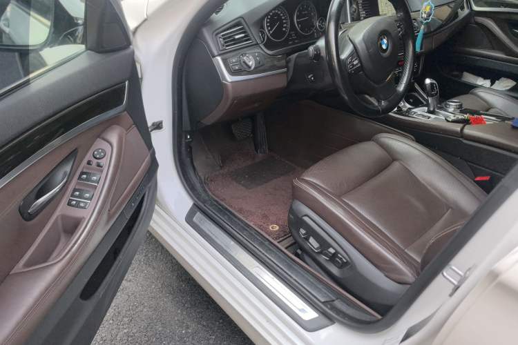 Used BMW 5 Series 2014 530Li Luxury Design Package