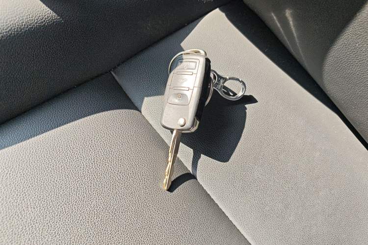 Used Suzuki Alto 2013 Revised Version 1.0L Manual Comfort Edition
