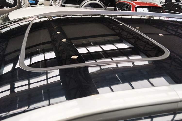 Used Wuling Asta 2021 1.5T CVT Starlight Edition Roof