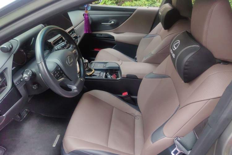 Used Lexus ES 2021 200 Excellence Edition Left Front Seat