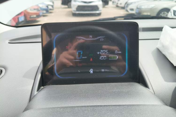 Used CHANGAN NEVO Lumin 2025 205km Refreshing Edition Instrument Cluster