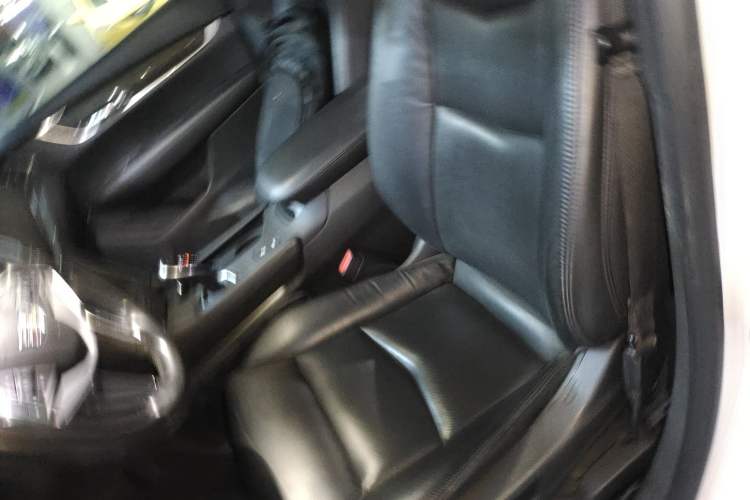 Used Cadillac XT5 2018 25T Luxury Model