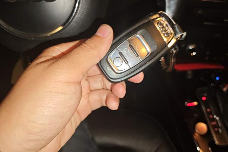 Used Audi A4L 2013 35 TFSI Automatic Technology Edition Vehicle Key