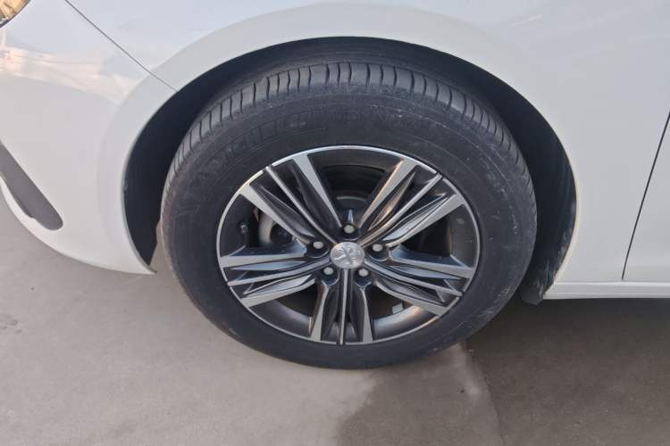 Used Peugeot 308 2019 230THP Automatic Luxury Edition China VI Standard