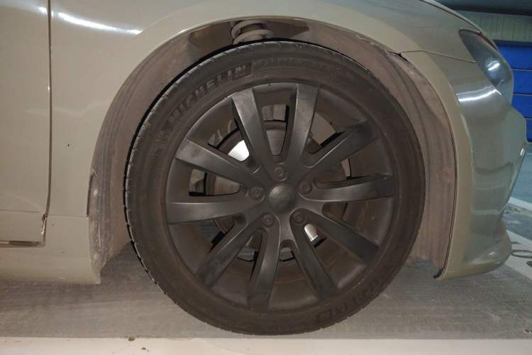 Used Volkswagen Scirocco 2011 1.4 TSI Single-Turbo Fashion Edition Right Front Wheel Hub