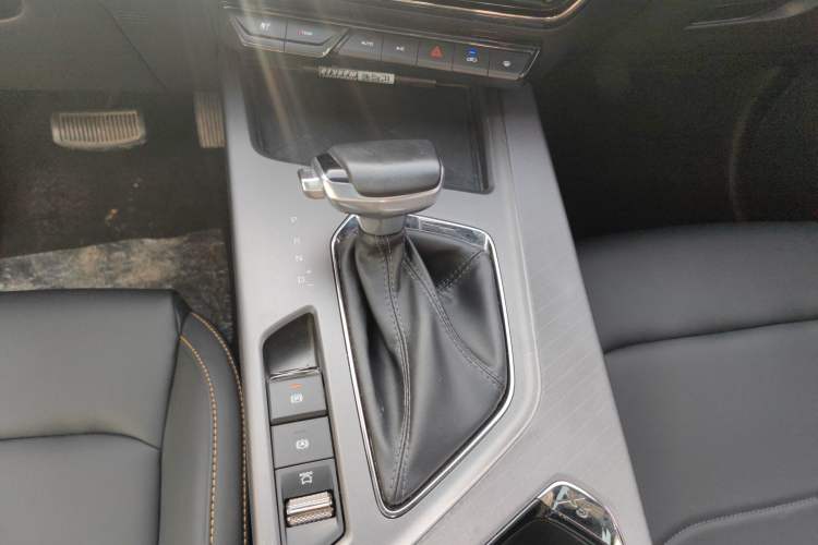 Used CHANGAN OSHAN X5 PLUS 2023 Revised 1.5T DCT Pioneer Edition
