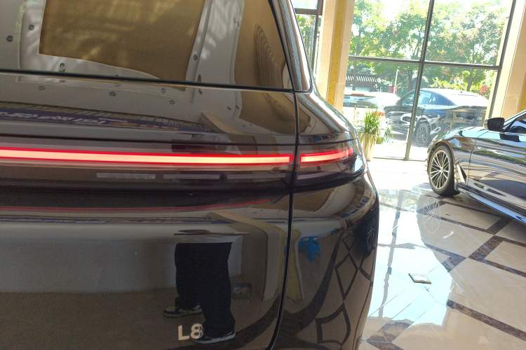 Used Li Auto L8 2025 Ultra Smart Refreshed Edition
