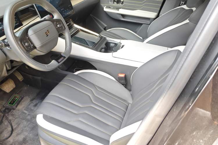 Used JETOUR Shanhai L6 2024 1.5TD DHT MAX