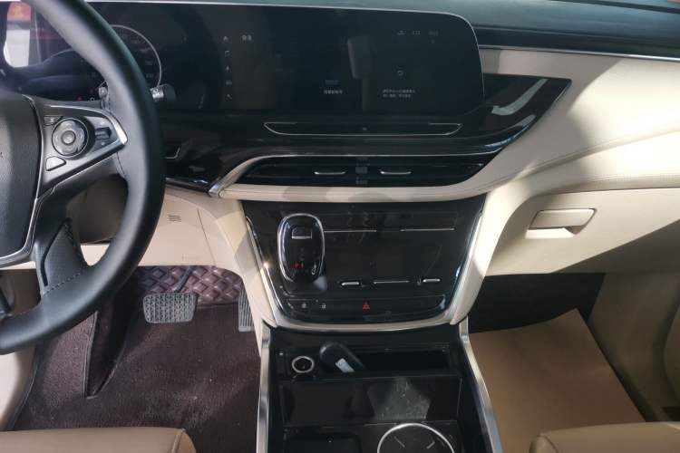 Used Buick GL8 2022 ES Landtrek 653T Smart Flagship Model