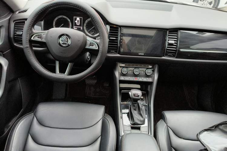 Used Skoda Kodiaq 2018 Facelifted TSI330 5-Seater Two-Wheel-Drive Luxury Enjoyment Edition
