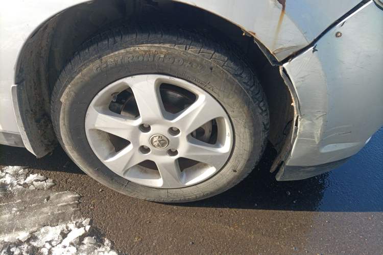 Used Venucia D50 2012 1.6L Manual Luxury Edition