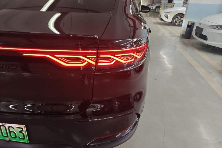 Used BYD Han 2023 EV Champion Edition 605KM Front-Drive Premium Model Exterior 3