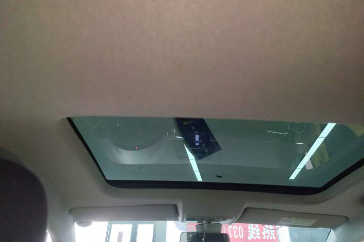 Used Volkswagen up! 2015 1.0L go high!
