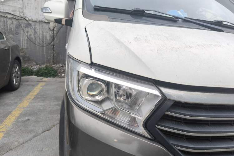 Used CHANGAN KUAYUE Xing V7 2022 1.6L Gasoline Luxury Model 2-Door Dual-Swing Doors DAM16KR Right Front Headlight