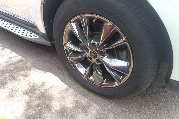 Used Luxgen Great 7 SUV 2012 Limited-Edition Sharp Edition 2.2T All-Wheel-Drive Prestige Model
