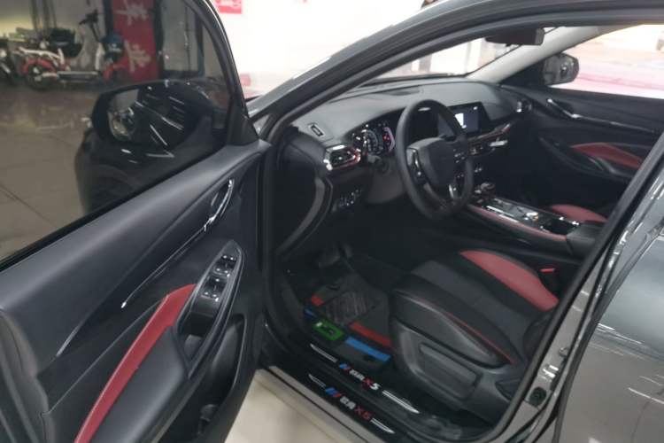 Used CHANGAN OSHAN X5 2021 1.5T DCT Prestige Edition Driver Seat