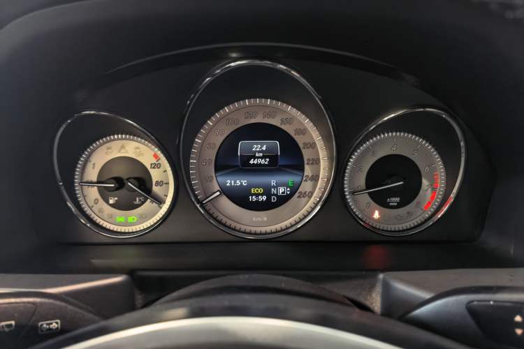 Used Mercedes-Benz GLK-Class 2015 GLK 260 4MATIC Fashion Edition Ultimate Version