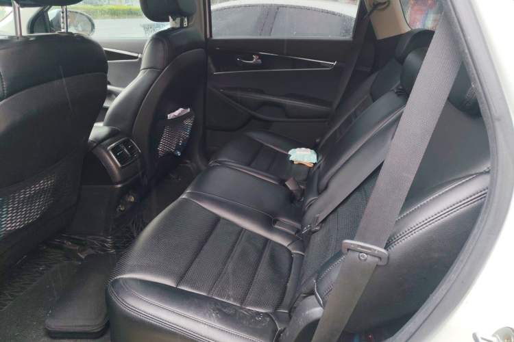 Used Kia Sorento 2015 Sorento L 2.4L Gasoline 4WD Elite Edition 5 Seats China V Emission Standard Left Rear Seat