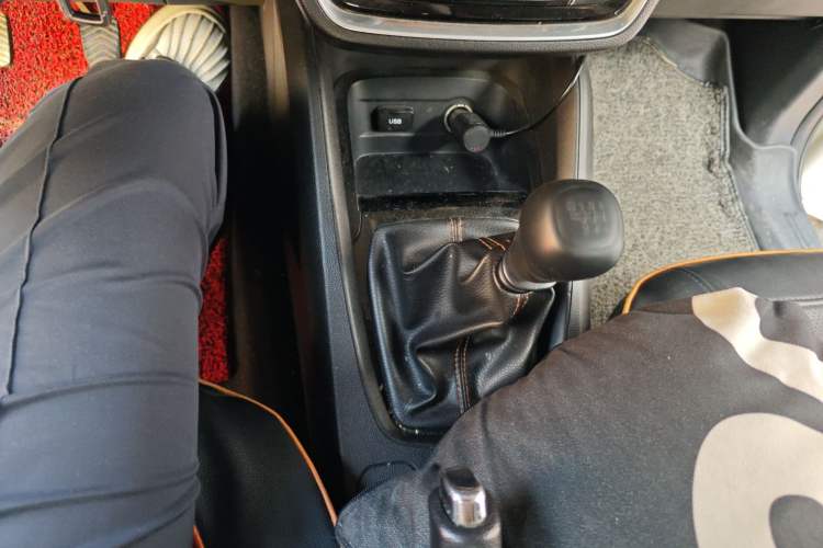 Used Wuling Hongguang S3 2018 1.5L Manual Luxury Model China V Standard
