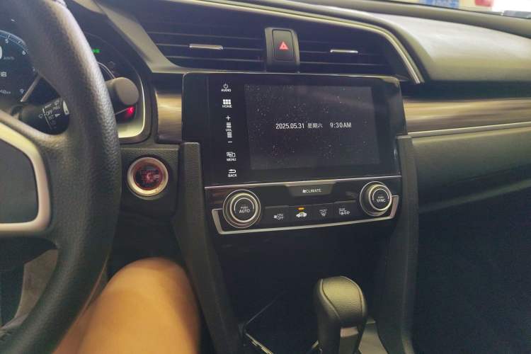 Used Honda Civic 2019 220TURBO CVT Dynamic Edition China VI Audio And AC Panel