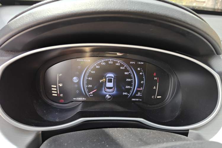 Used Geely Auto Emgrand X7 Sport 2018 1.8TD Automatic Two-Wheel Drive ZhiZun Model with 4G Connectivity Instrument Cluster