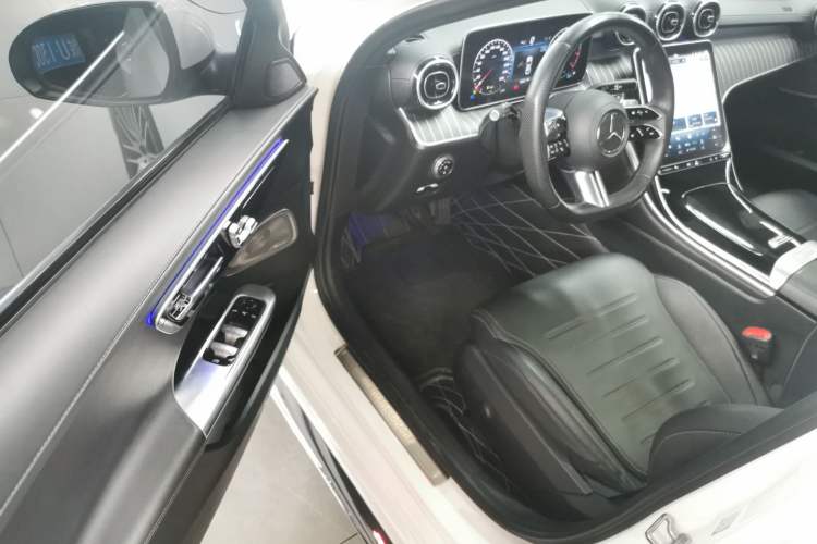 Used Mercedes-Benz C-Class 2023 Revised C 200 L Sport Edition Driver Seat