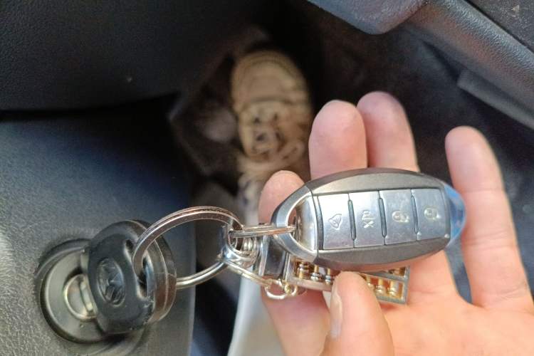 Used Volkswagen Santana 2013 1.4L Manual Fashion Edition Vehicle Key