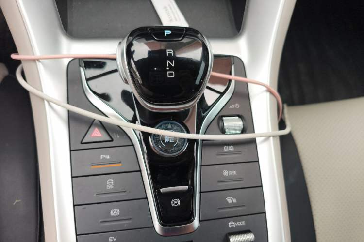 Used BYD Song Pro New Energy 2024 HONOR Edition DM-i 110KM Beyond Model Gear Lever