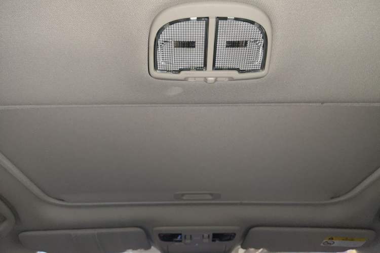 Used Subaru Outback 2015 2.5i Classic Edition Headliner