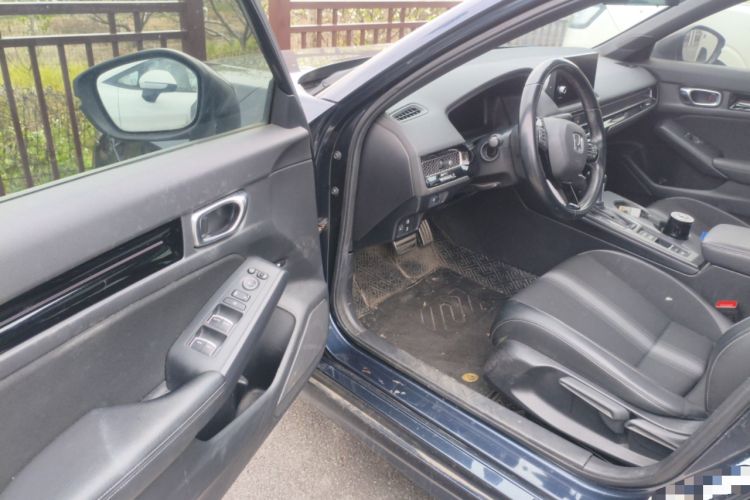 Used Honda Civic 2022 240TURBO CVT Dynamic Edition
