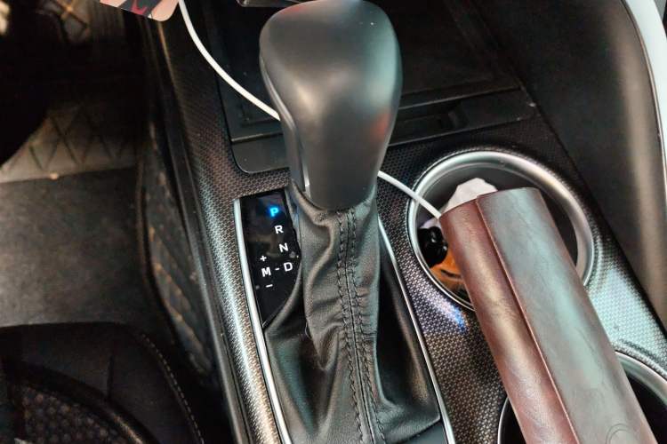 Used Toyota Camry 2021 2.0S FENGSHANG Edition
