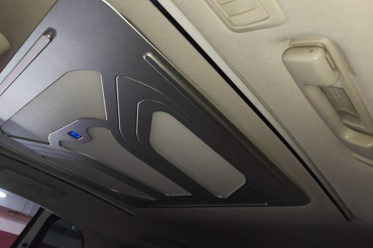 Used Buick GL8 2018 ES 28T Comfort Model China VI Standard
