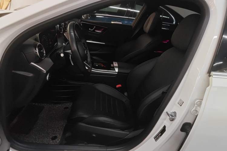 Used Mercedes-Benz C-Class 2023 Revised C 200 L Sport Edition Left Front Seat