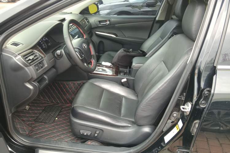 Used Toyota Camry 2015 2.0G Premier Edition Left Front Seat