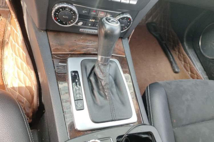 Used Mercedes-Benz C-Class 2013 C 260 Elegant Grand Edition
