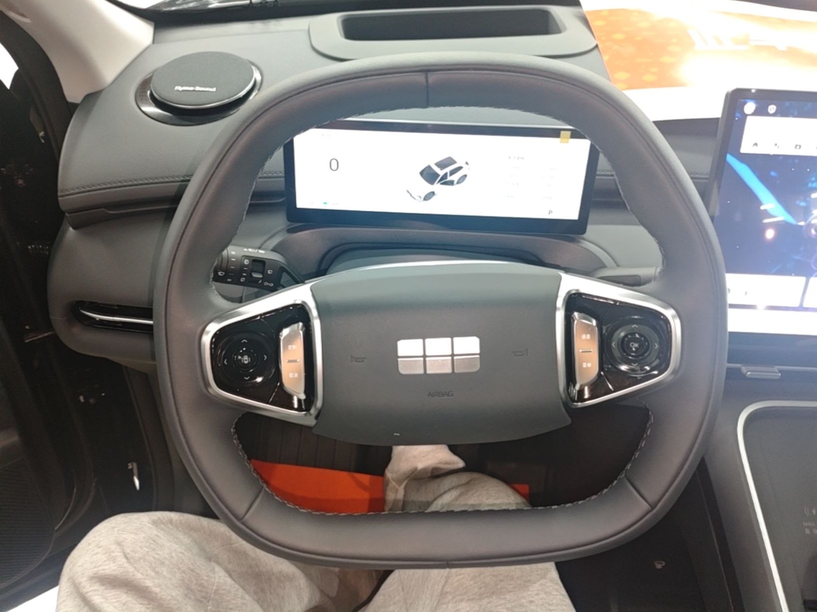 Geely Galaxy Xingjian 7 EM-i 2026 525km Long-Range+ — снимка 13