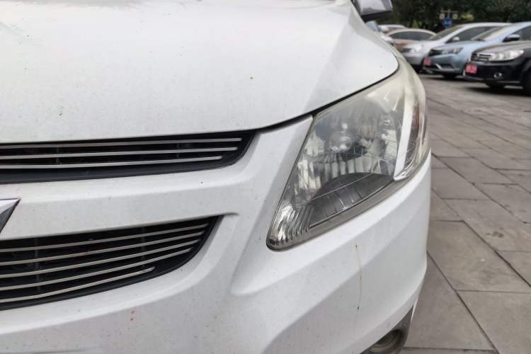 Used Chevrolet Sail 2013 Sedan 1.2L Manual Fashionable Happiness Edition