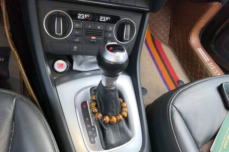 Used Audi Q3 2018 30 TFSI Fashion Edition Collector's Version Gear Lever