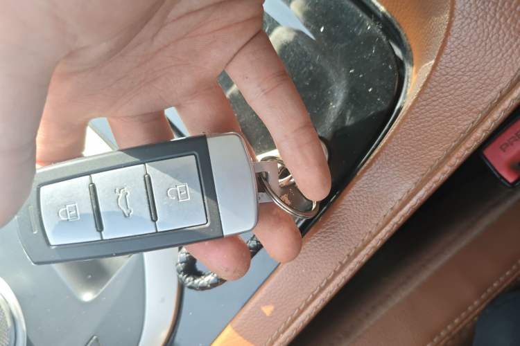 Used Zotye T700 2017 1.8T Dual-Clutch Prestige Model
