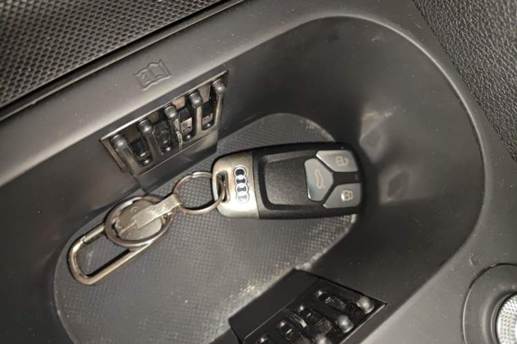 Used Audi Q2L 2018 35 TFSI Fashion Dynamic Version China VI Emission Standard
