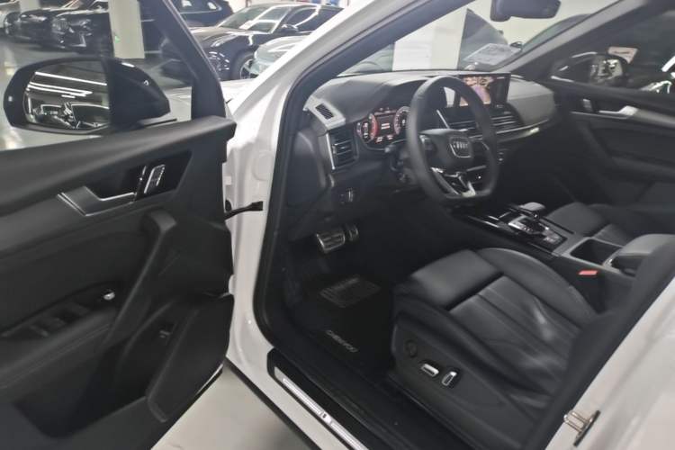 Used Audi Q5L 2025 40 TFSI Luxury Dynamic Edition
