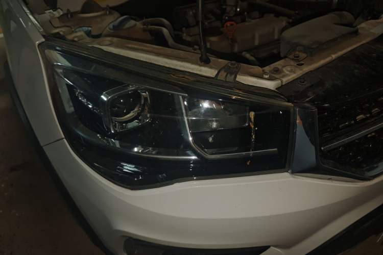 Used Chery Tiggo 3X 2018 1.5L Automatic Elite Edition Right Front Headlight