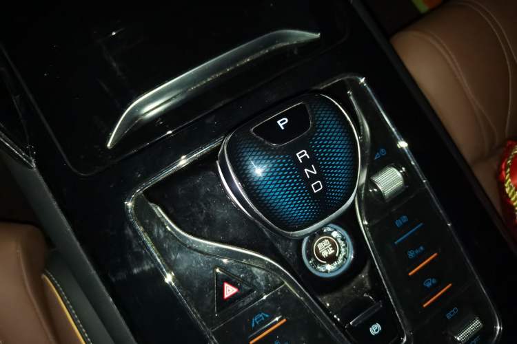 Used BYD Tang New Energy 2021 DM 2.0T Four-Wheel Drive High-Performance Luxury Model