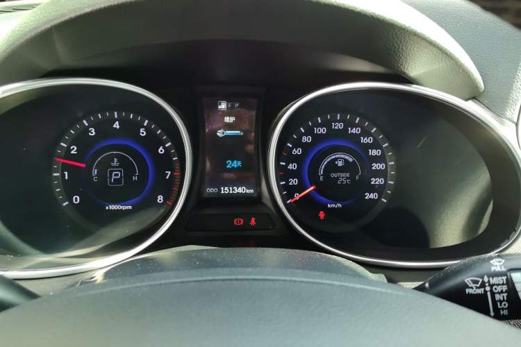 Used Hyundai Santa Fe 2013 2.4L Automatic Two-Wheel Drive Smart Version