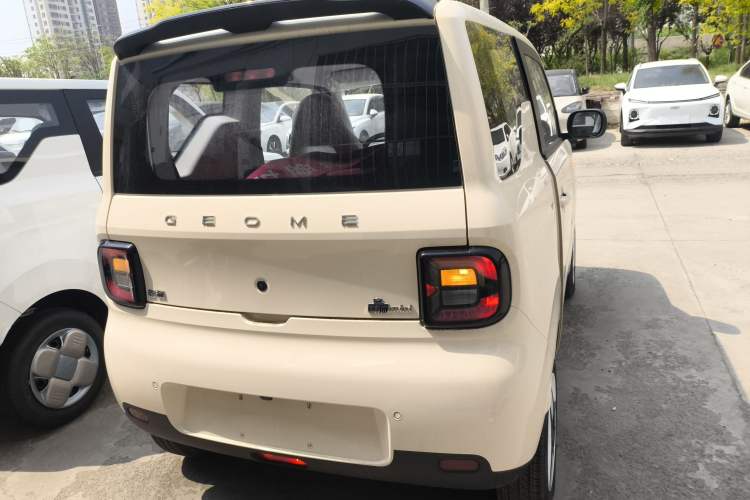 Used Geely Galaxy Panda 2025 210 km – Yuanqi Bear