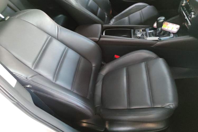 Used Mazda Atenza 2017 2.0L Blue Sky Luxury Edition