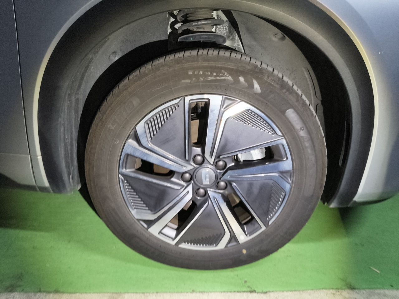 Geely Galaxy Xingjian 7 EM-i 2025 120km Exploration+ Version — снимка 8