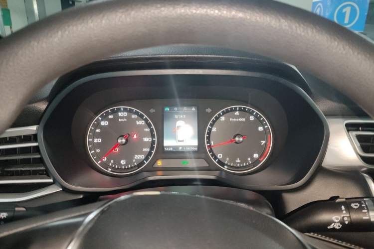 Used Roewe i5 2019 1.5L Automatic 4G Connected Langhao Edition