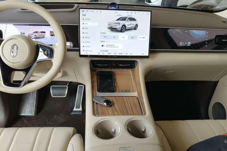 Used Hima AITO M7 2026 Model Range-Extending Pro+ All-Wheel Drive 5-Seater Version Audio And AC Panel